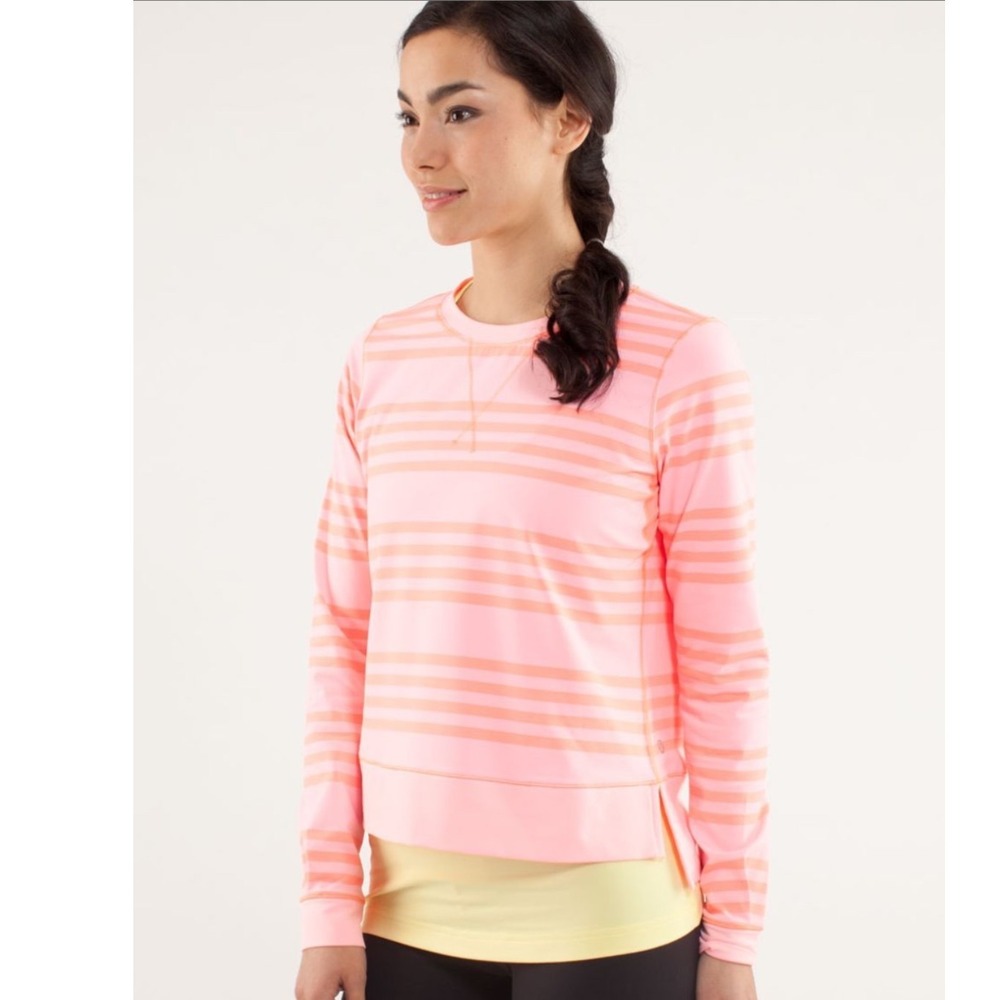 Lululemon Run Warm Up Crew
Back Zip Ocean Stripe Coral / Pop Orange Size 4